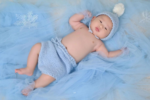 北票摸孕妇肚子沾喜气